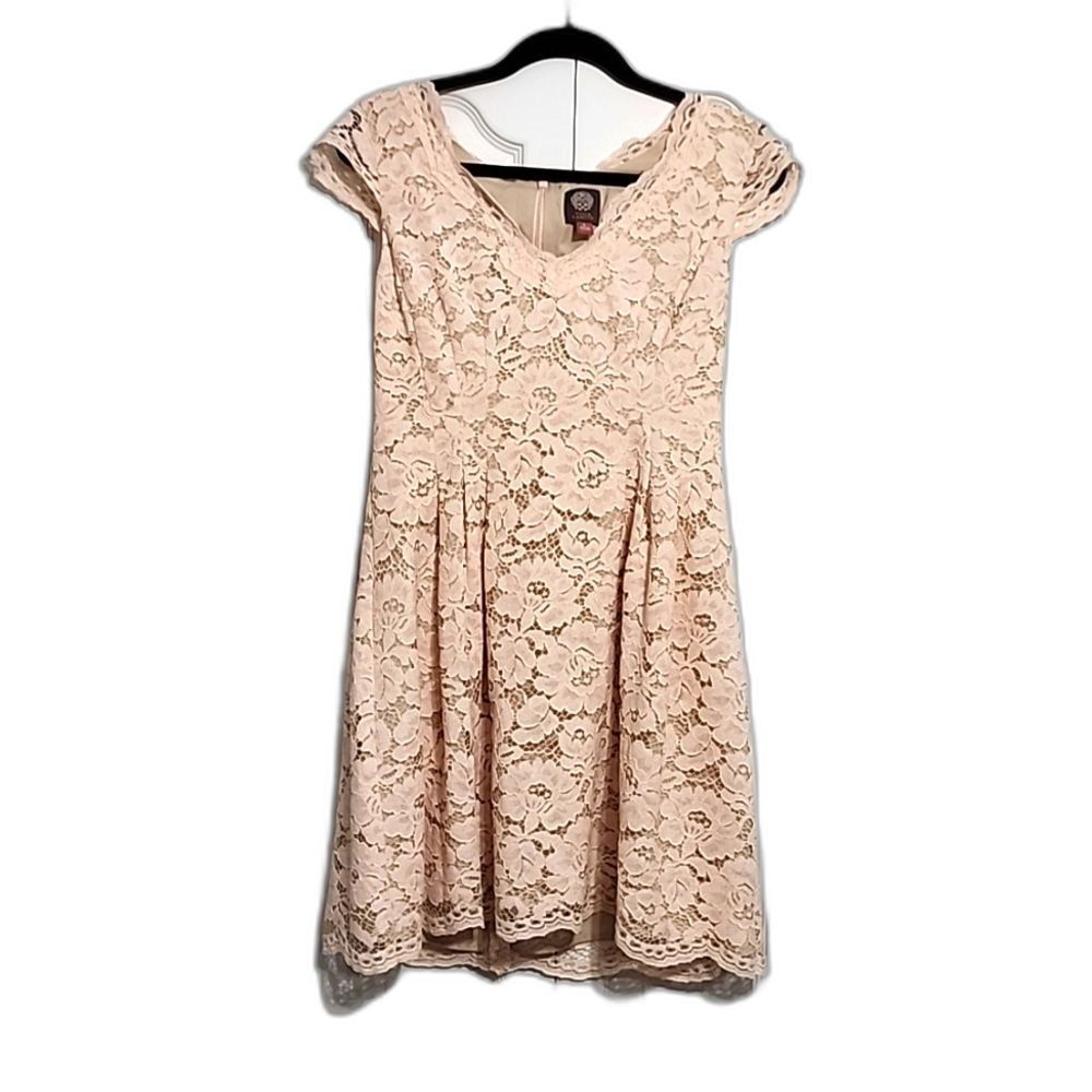 NWT Vince Camuto Lace Cap Sleeve Dress – Effortless Style in Peachy Nude